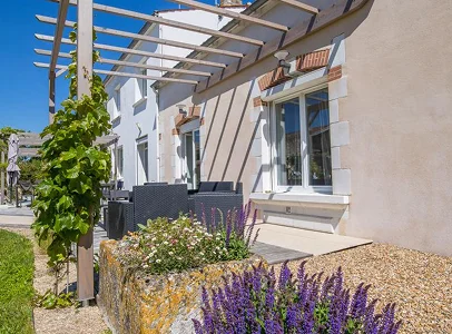 maison d'hotes avec terrasse à Virson près de Rochefort et de La Rochelle en Charente-Maritime 17